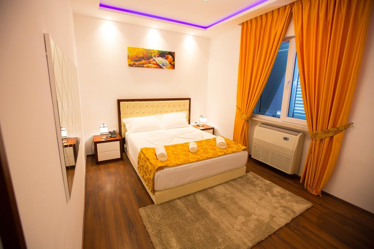 Hotel Palma Rinas Bagian luar foto
