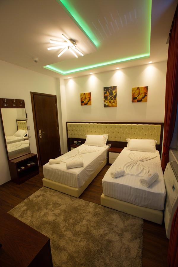 Hotel Palma Rinas Bagian luar foto
