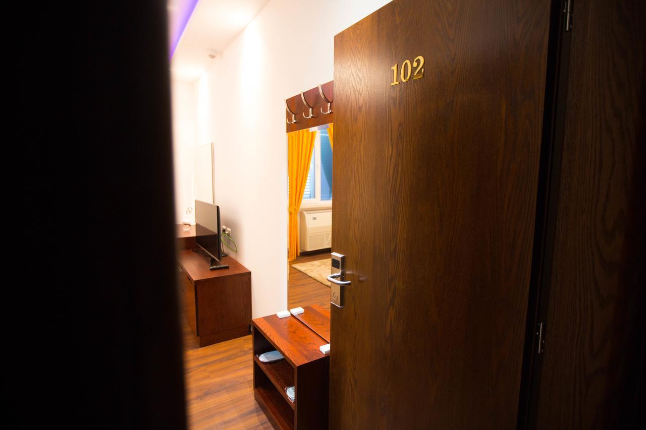 Hotel Palma Rinas Bagian luar foto